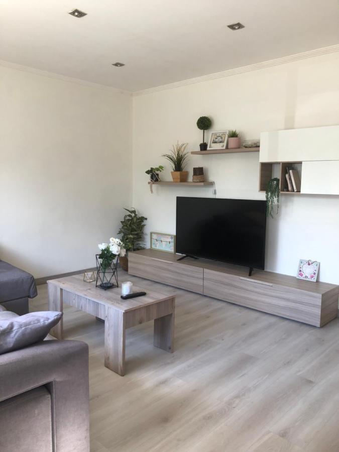 Vivienda Amplia Y Luminosa A Escasos Metros De La Playa De Cangas. מראה חיצוני תמונה
