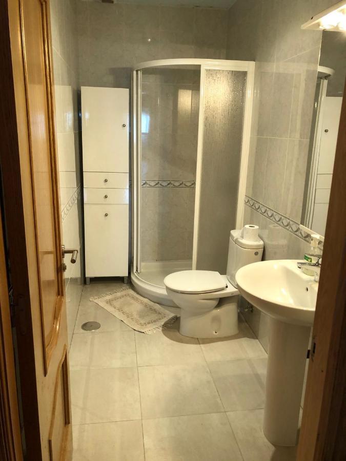Vivienda Amplia Y Luminosa A Escasos Metros De La Playa De Cangas. מראה חיצוני תמונה